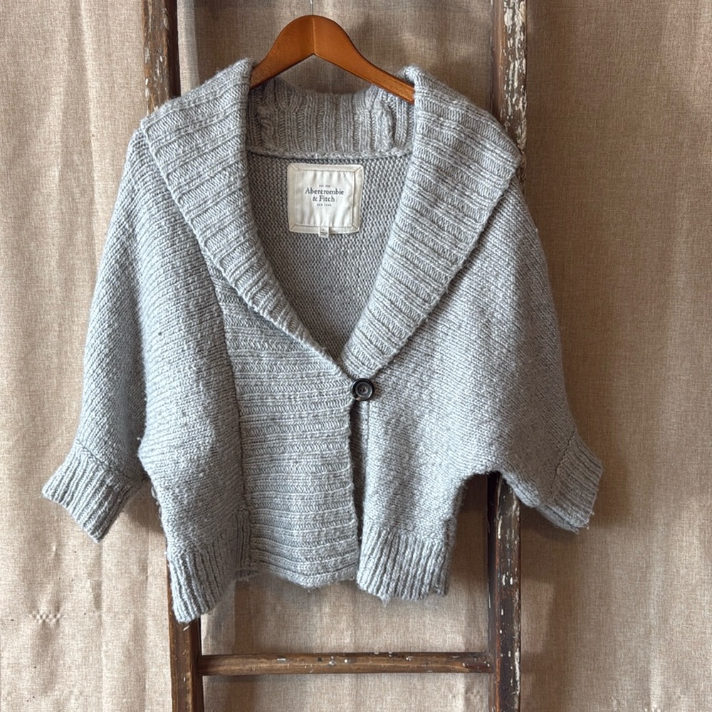 Abercrombie and Fitch cardigan wrap sweater